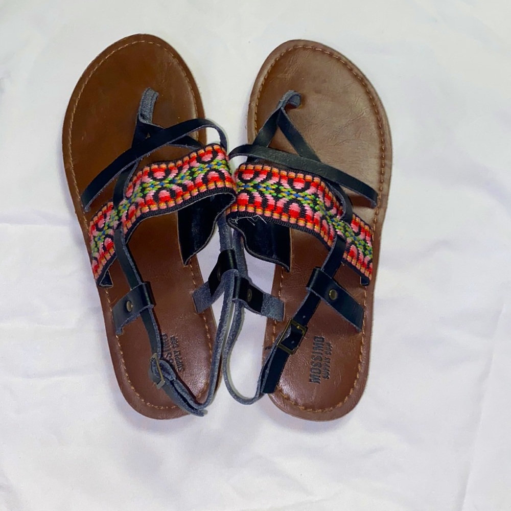 Mossimo black sandals
